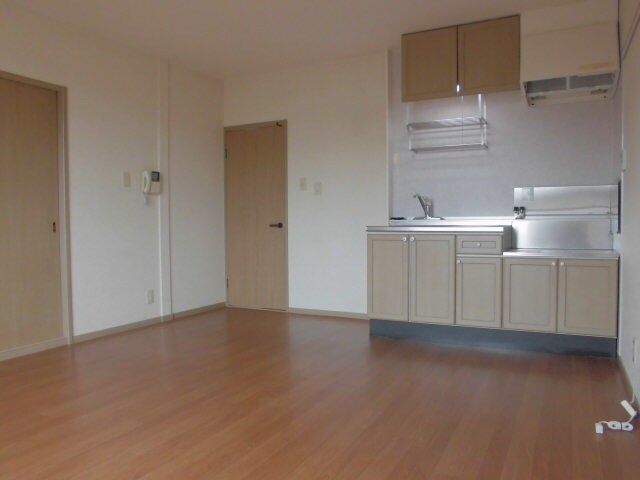 アーバンライフ吉田A棟の物件内観写真