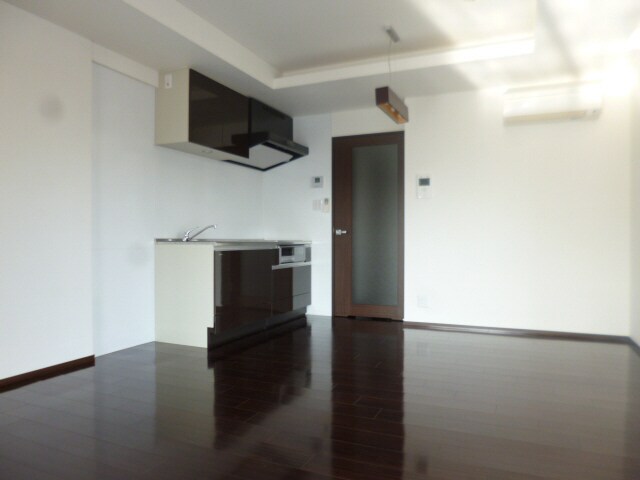 STELLA久保町の物件内観写真