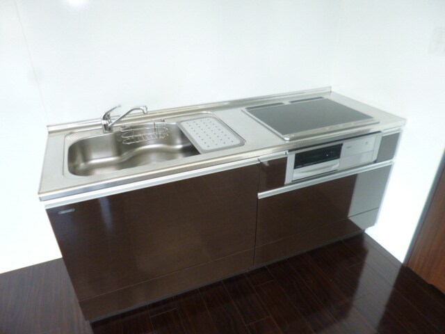 STELLA久保町の物件内観写真