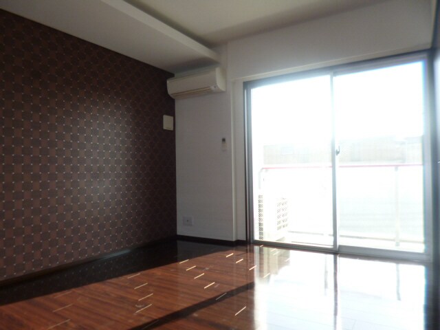 STELLA久保町の物件内観写真