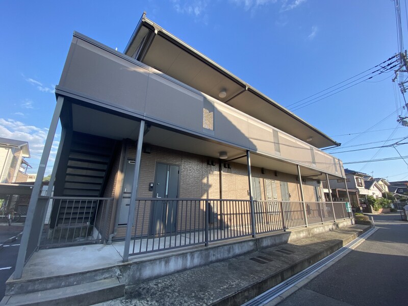 クレセントコートの物件外観写真