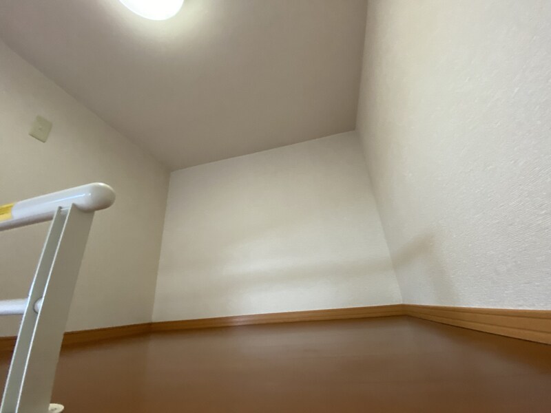 クレセントコートの物件内観写真