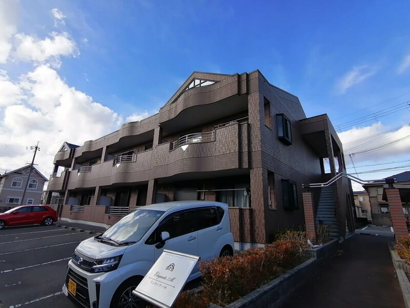 エレガンティ・Mの物件外観写真