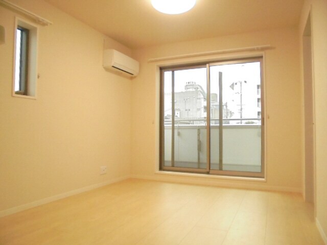 プレミアス三左衛門の物件内観写真