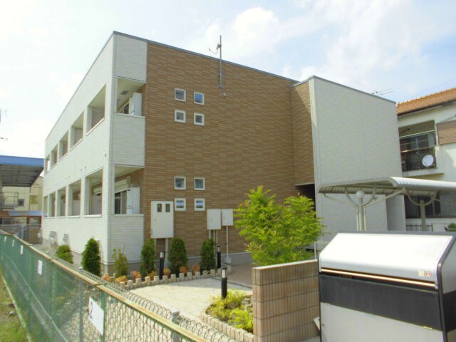 プラシード三宅の物件外観写真