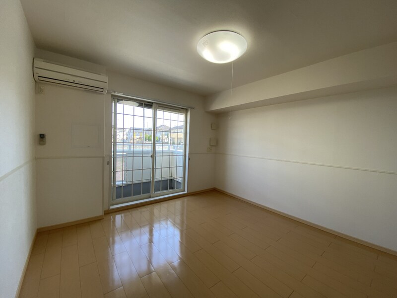 リジュール南条の物件内観写真