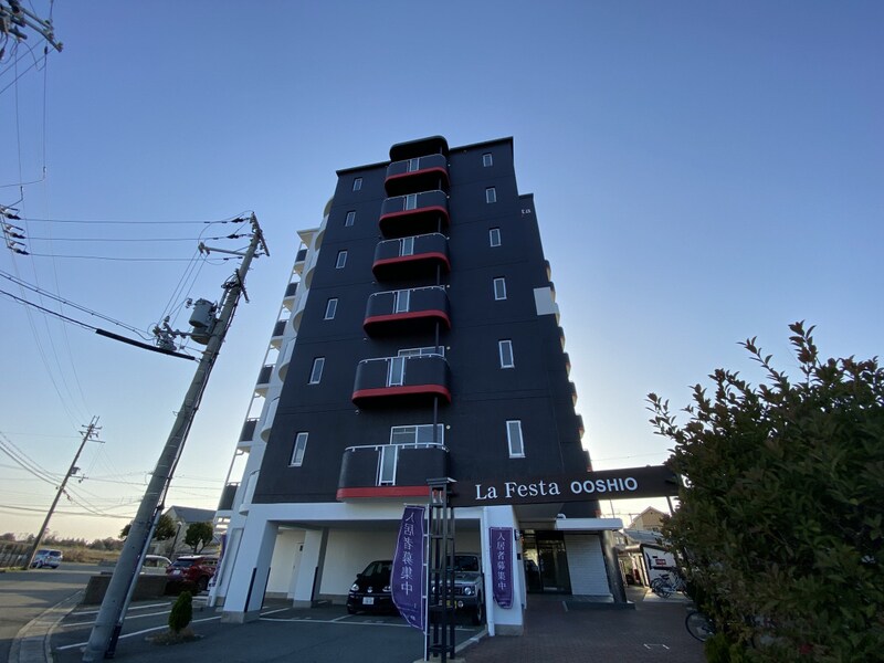 ラフェスタ大塩の物件外観写真