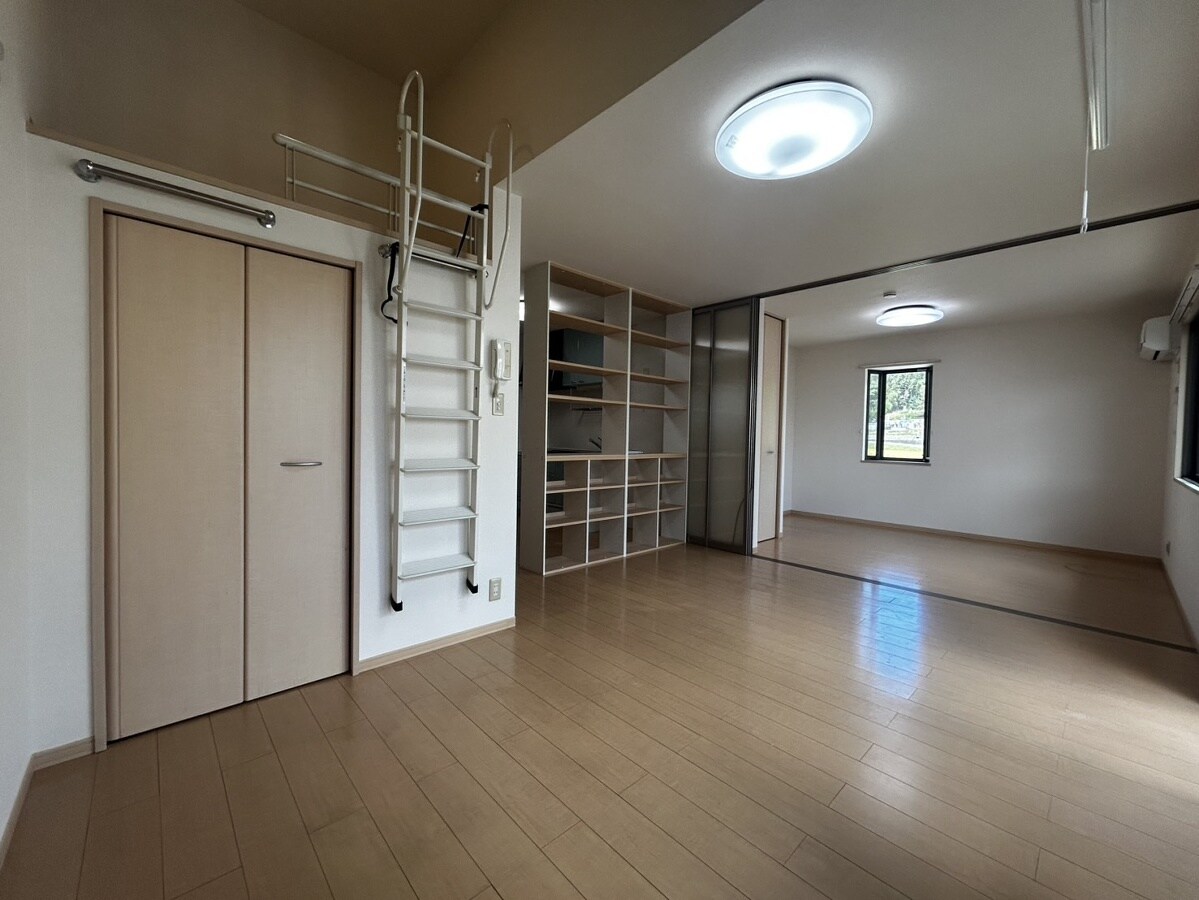 リビングタウン古坂弐番館の物件内観写真