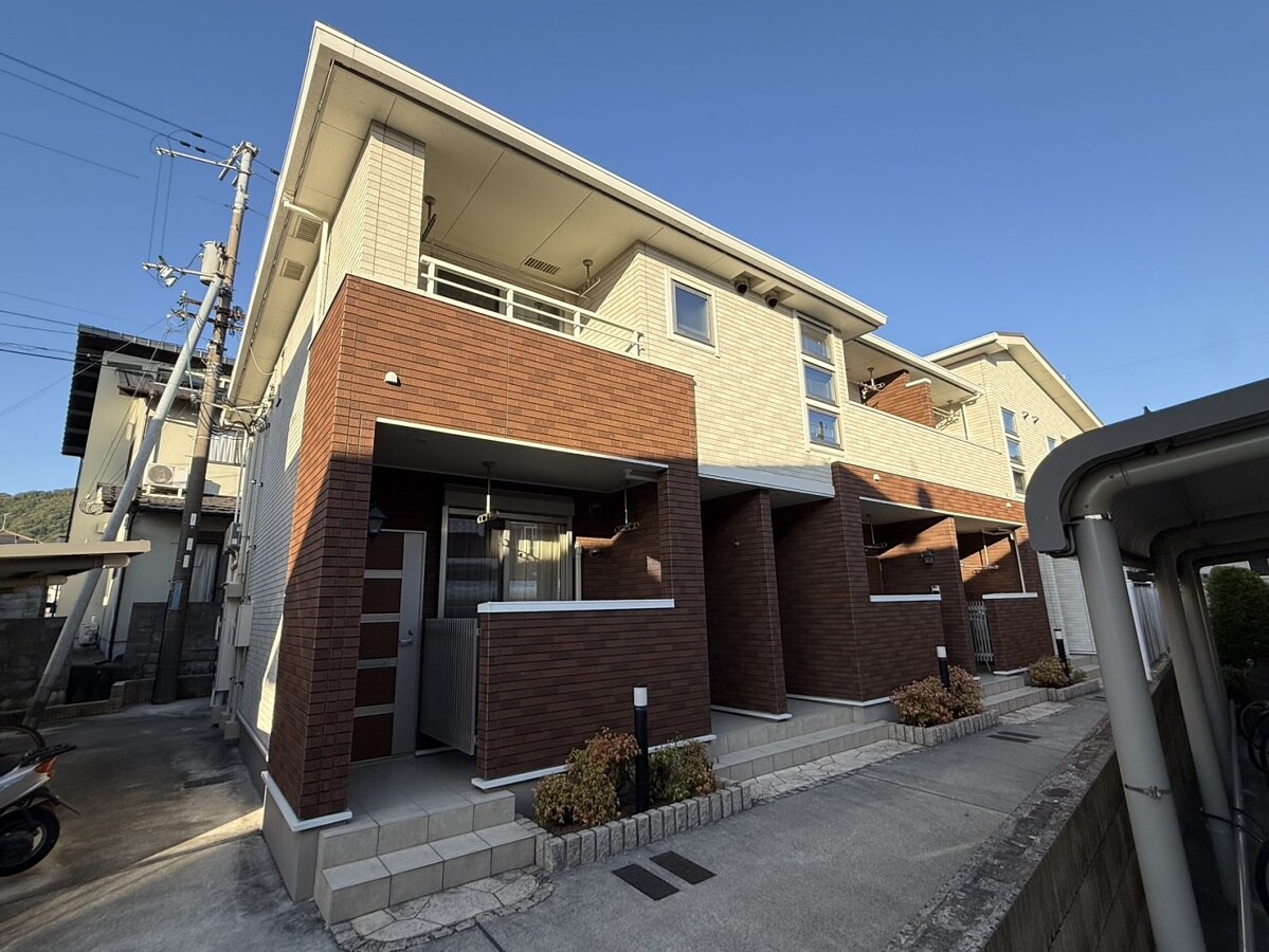 エスペランサ白国Ⅱの物件外観写真