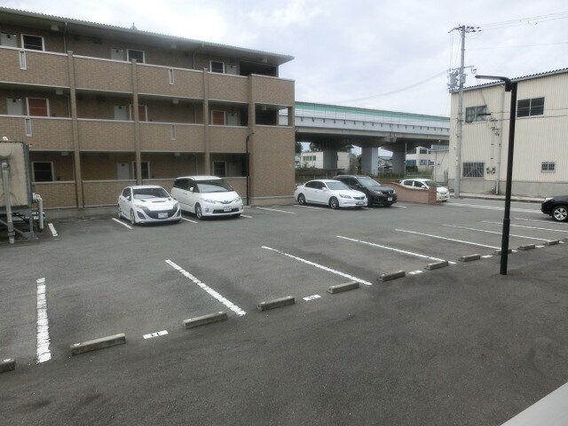 サンテ・レザンジュ B棟の物件外観写真