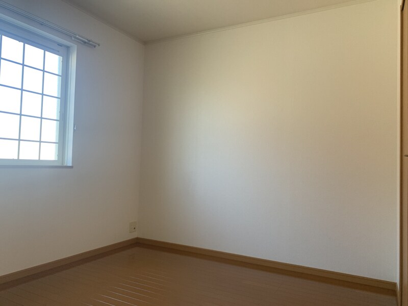 エレガンス・ヴィラAの物件内観写真