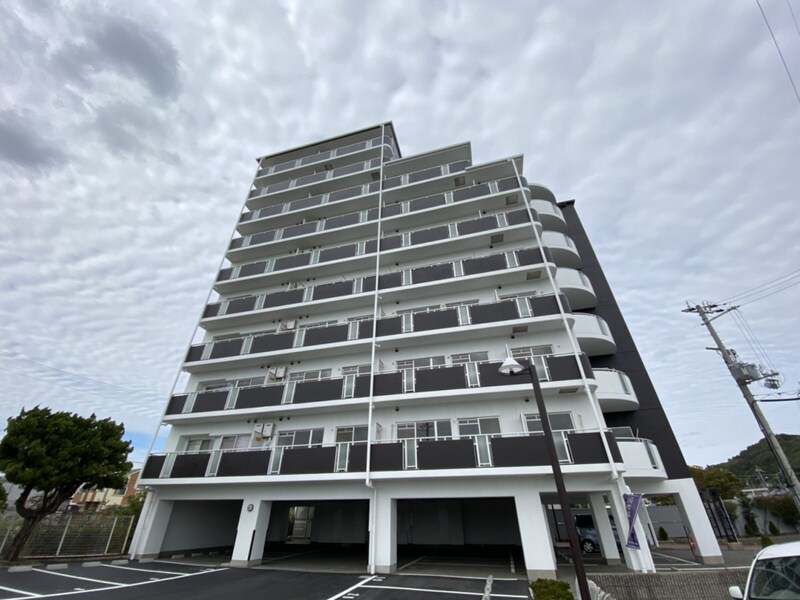 ラフェスタ大塩の物件外観写真