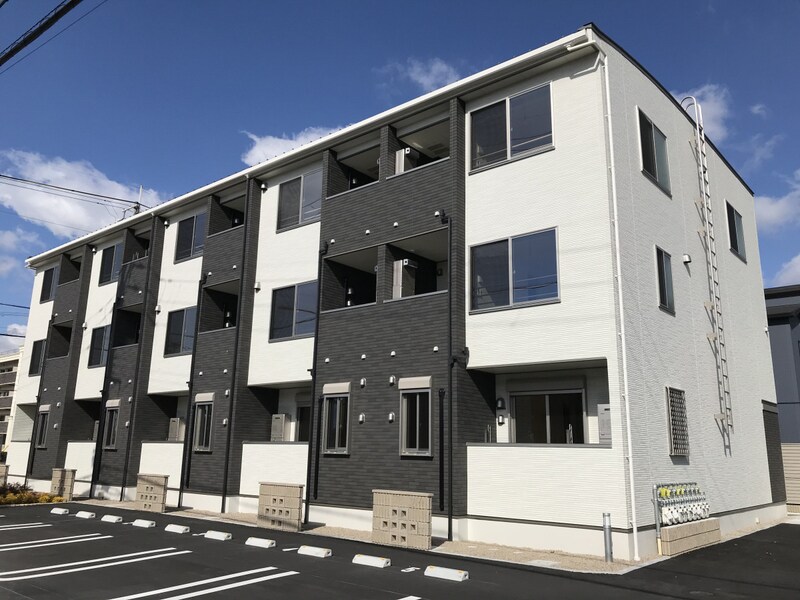 カサ・ヴィアーレⅡの物件外観写真