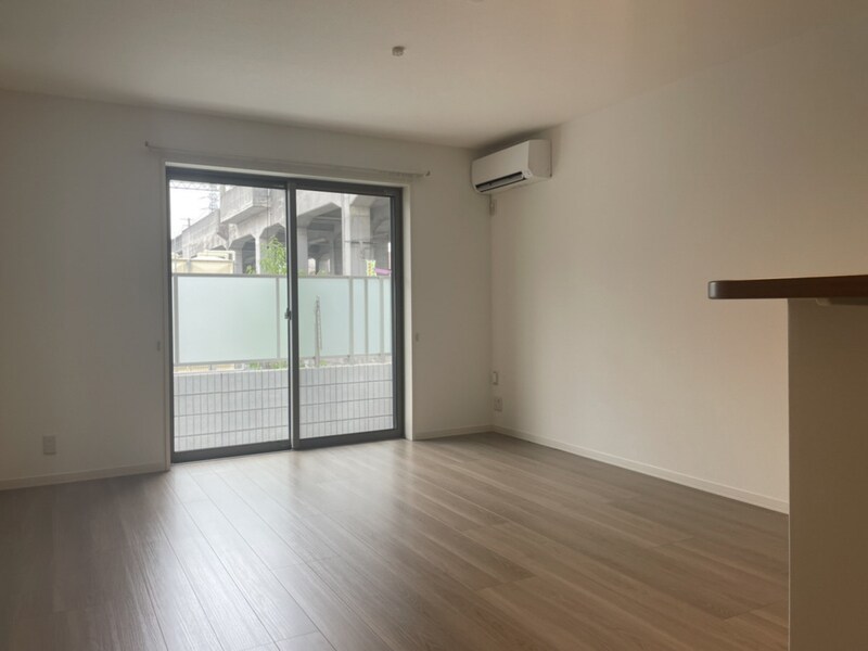 シャーメゾングラン今在家の物件内観写真