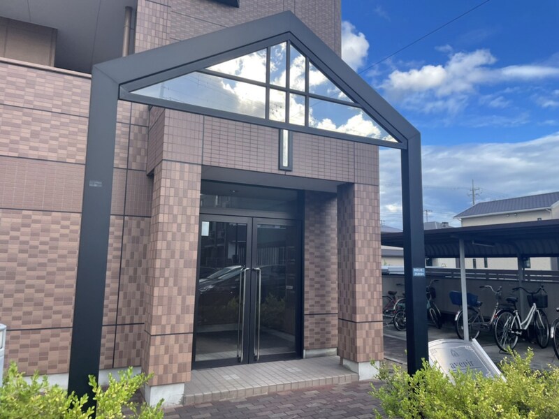 アベニール細江の物件外観写真