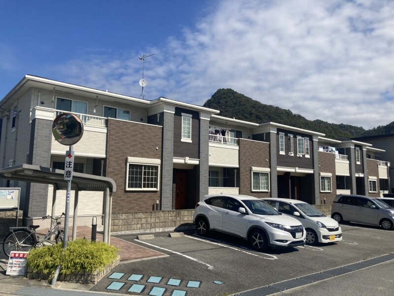 プチネージュの物件外観写真