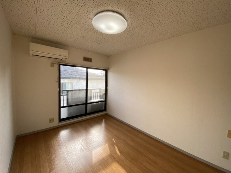 リヴェール北代の物件内観写真