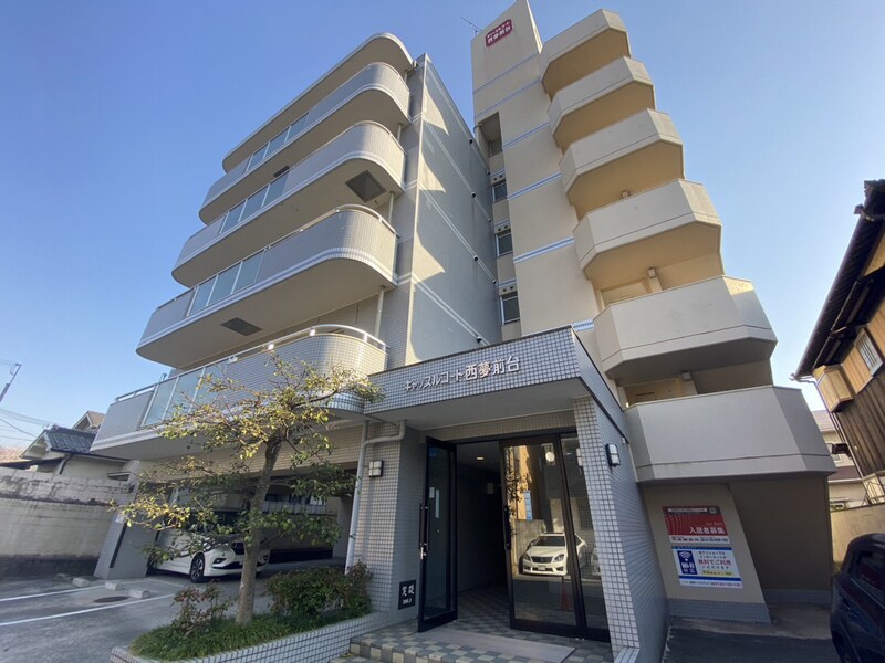 キャッスルコート西夢前台の物件外観写真