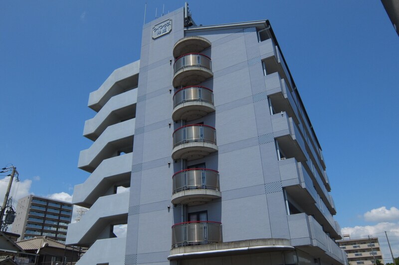 ウイングス神姫の物件外観写真