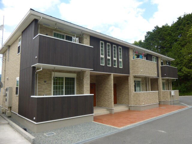 メゾン・城ノ下 Aの物件外観写真