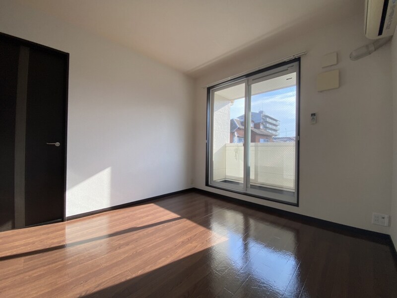 アイエスパレス・イーストの物件内観写真