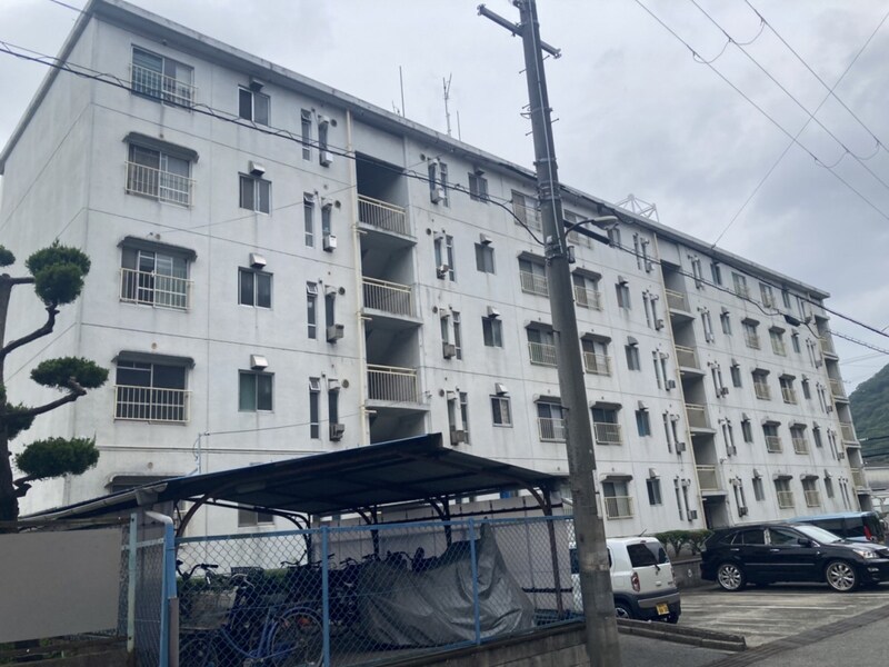 西夢前台ハイツの物件外観写真