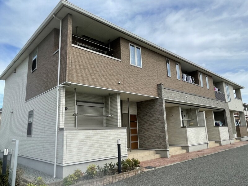 モンシェリー御立Aの物件外観写真