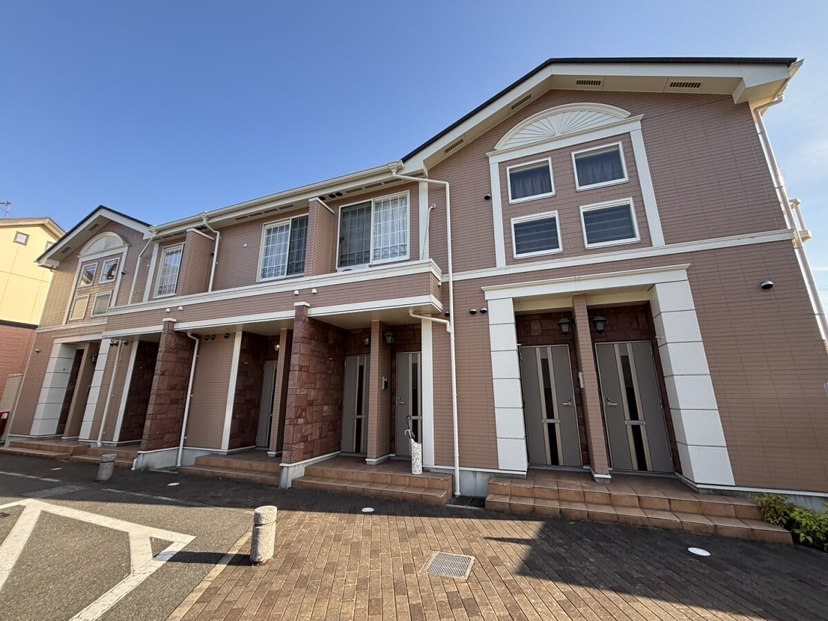 フローリアン・Fの物件外観写真