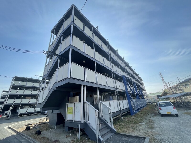 サンライズ高砂4号棟の物件外観写真