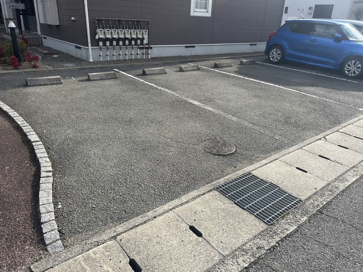 ル・クプル プラースⅡの物件外観写真