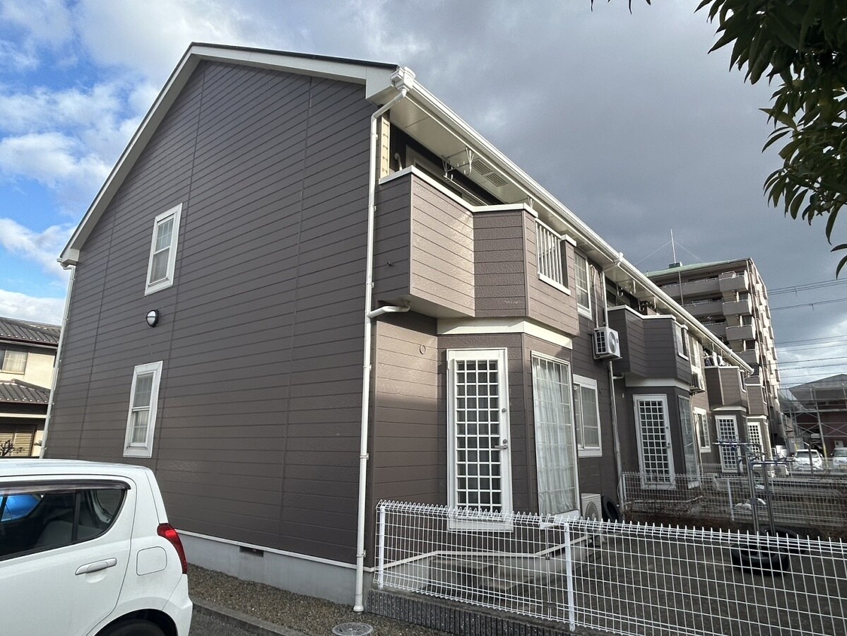 ル・クプル プラースⅡの物件外観写真