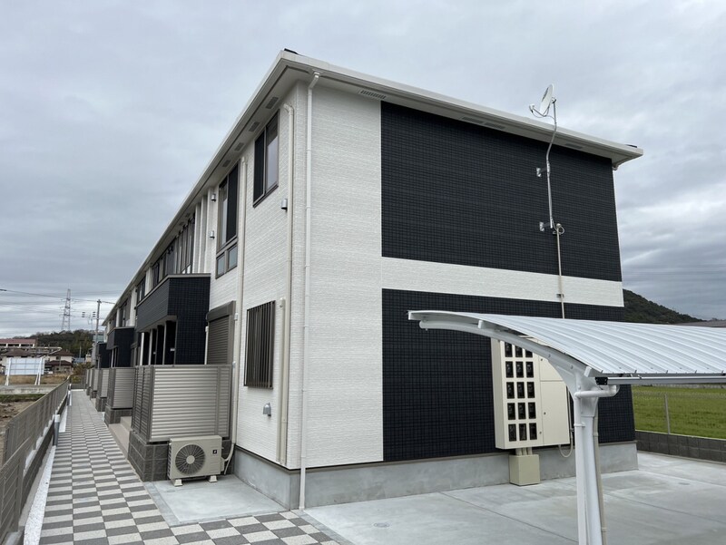 コントレイル糸引の物件外観写真