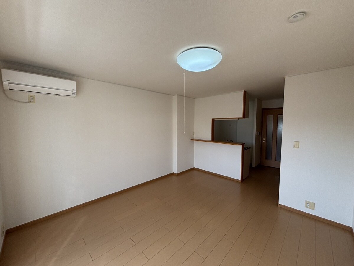 ウエスト ウッド アベニューの物件内観写真