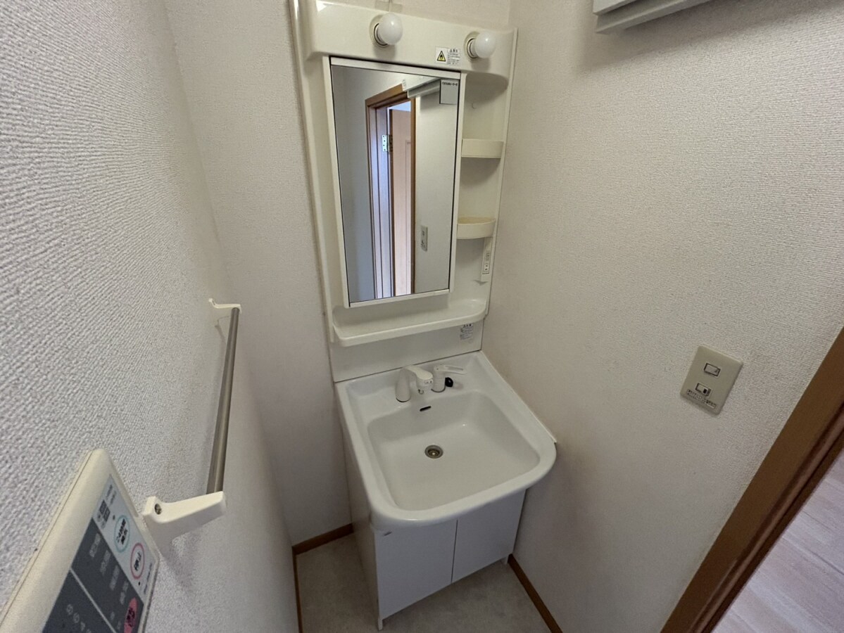 フリーデンAの物件内観写真