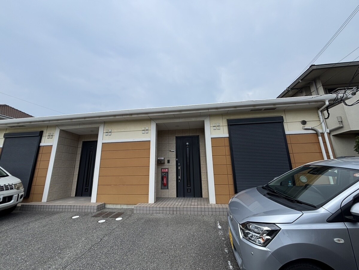 シャン・ド・フルールの物件外観写真