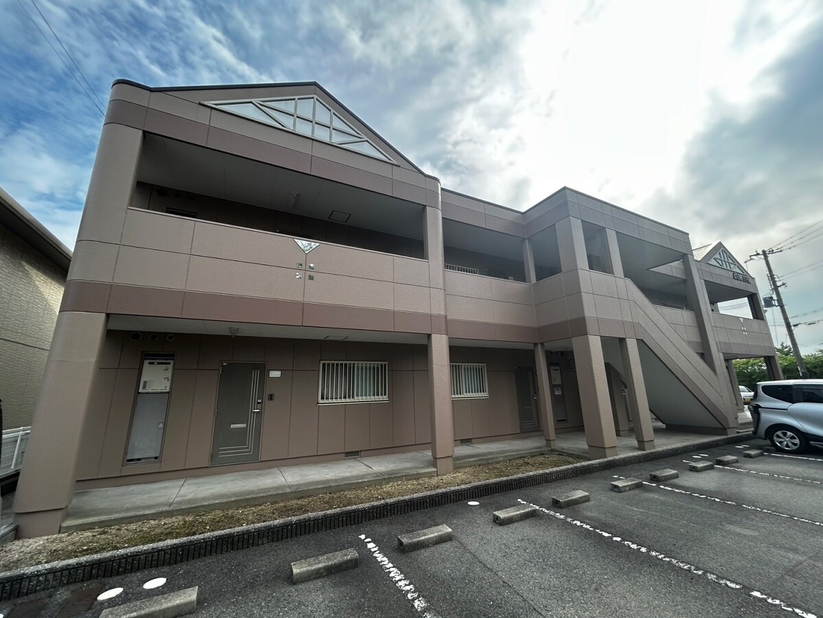 ミィーティアの物件外観写真