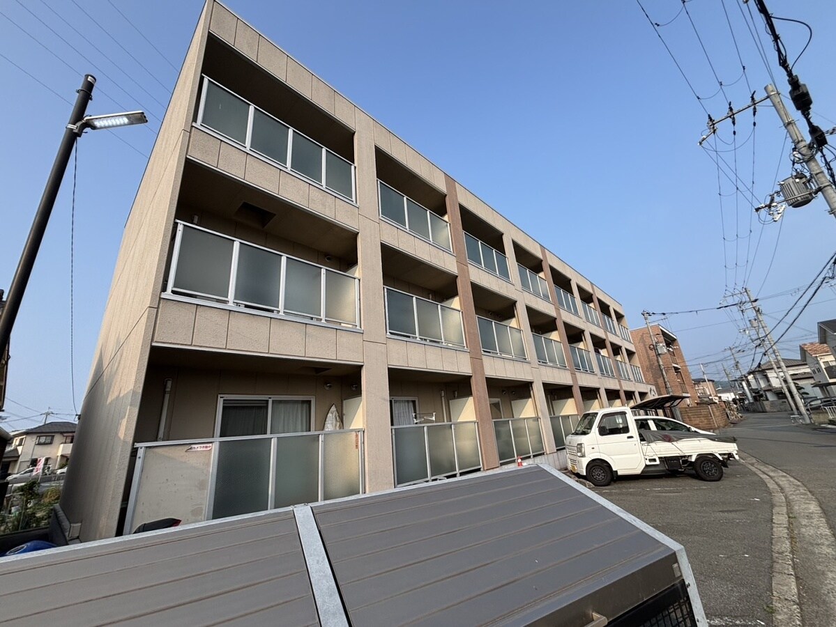 下野田マンションISSEIの物件外観写真