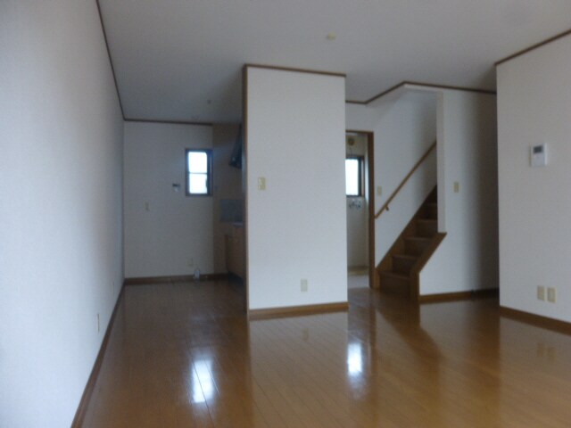 御立パレスの物件内観写真