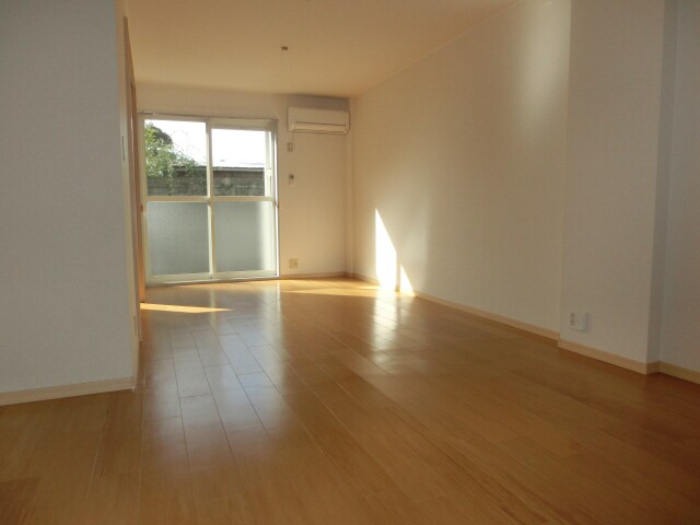 ブルーマウンテンの物件内観写真