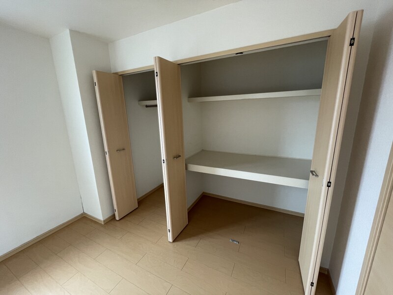 シュラインイーストの物件内観写真