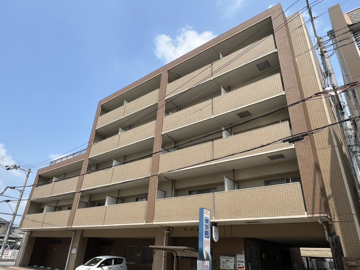 アスリート東延末の物件外観写真