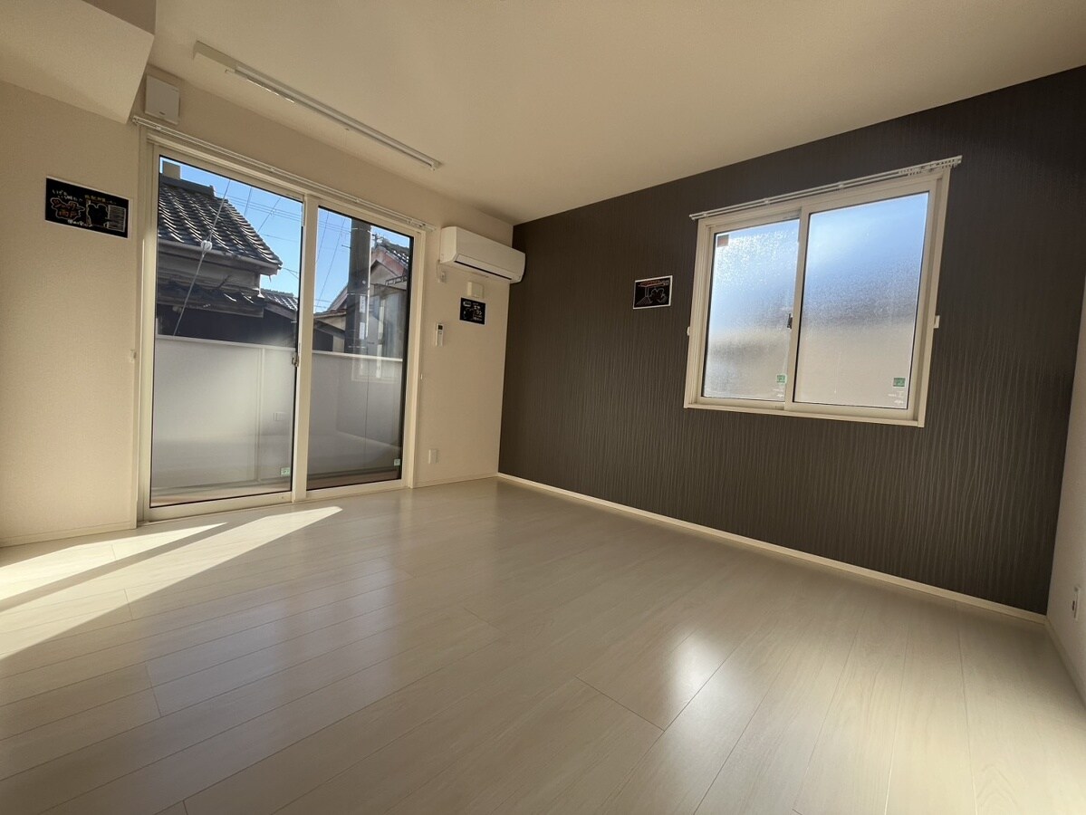 フォーリーフ・ヴィラの物件内観写真