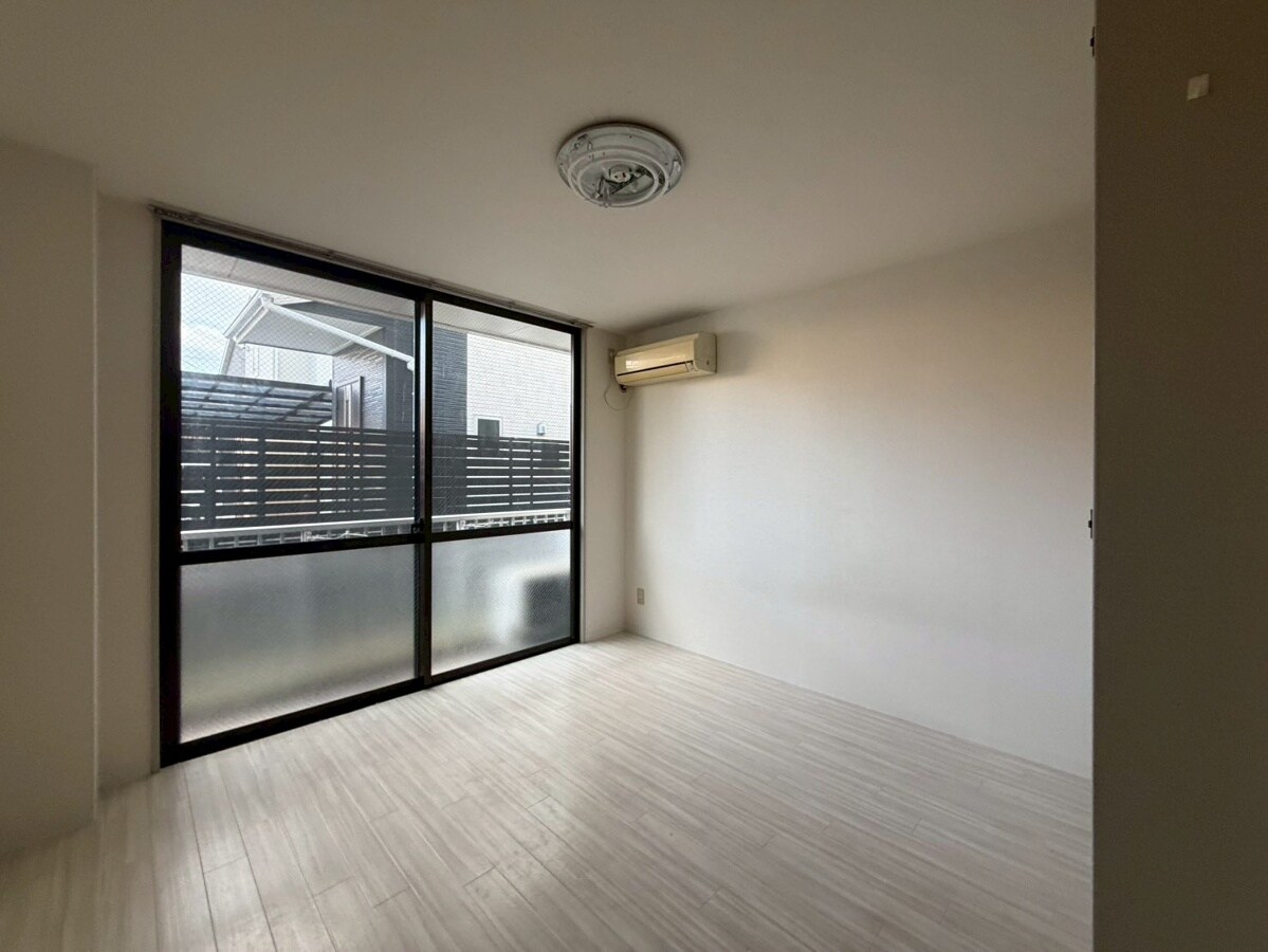 ヴィラ・フィオーレの物件内観写真