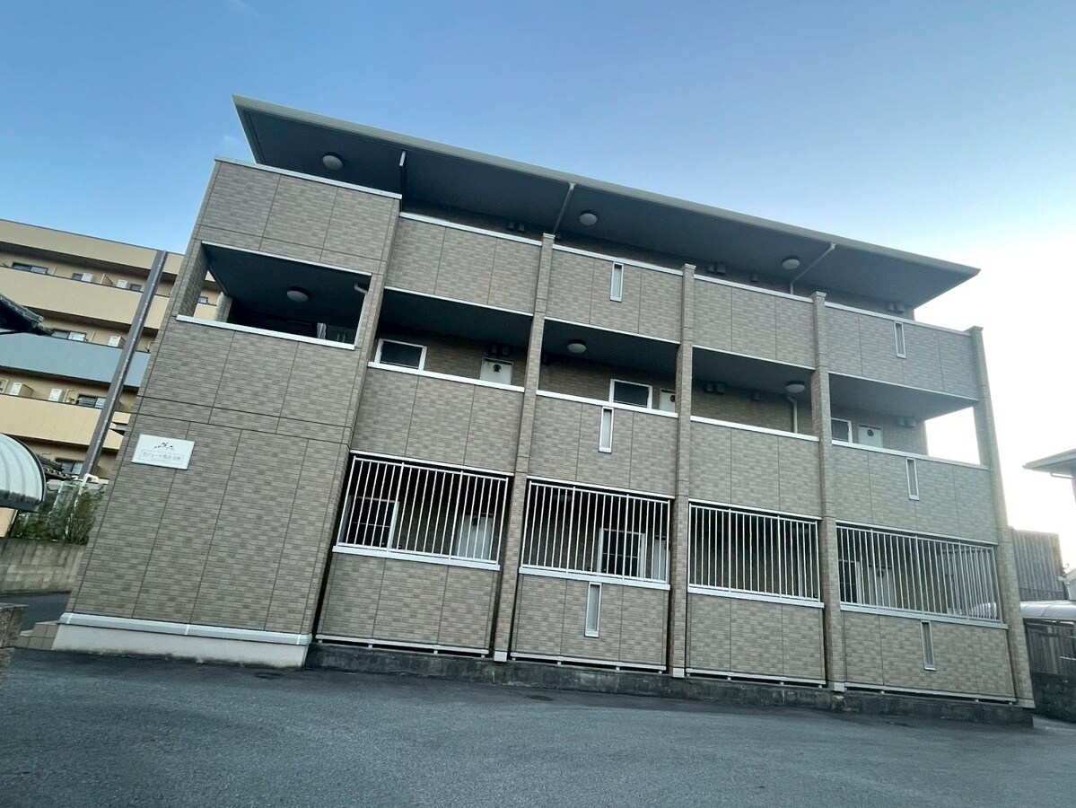 亀山駅 徒歩5分 3階の物件外観写真