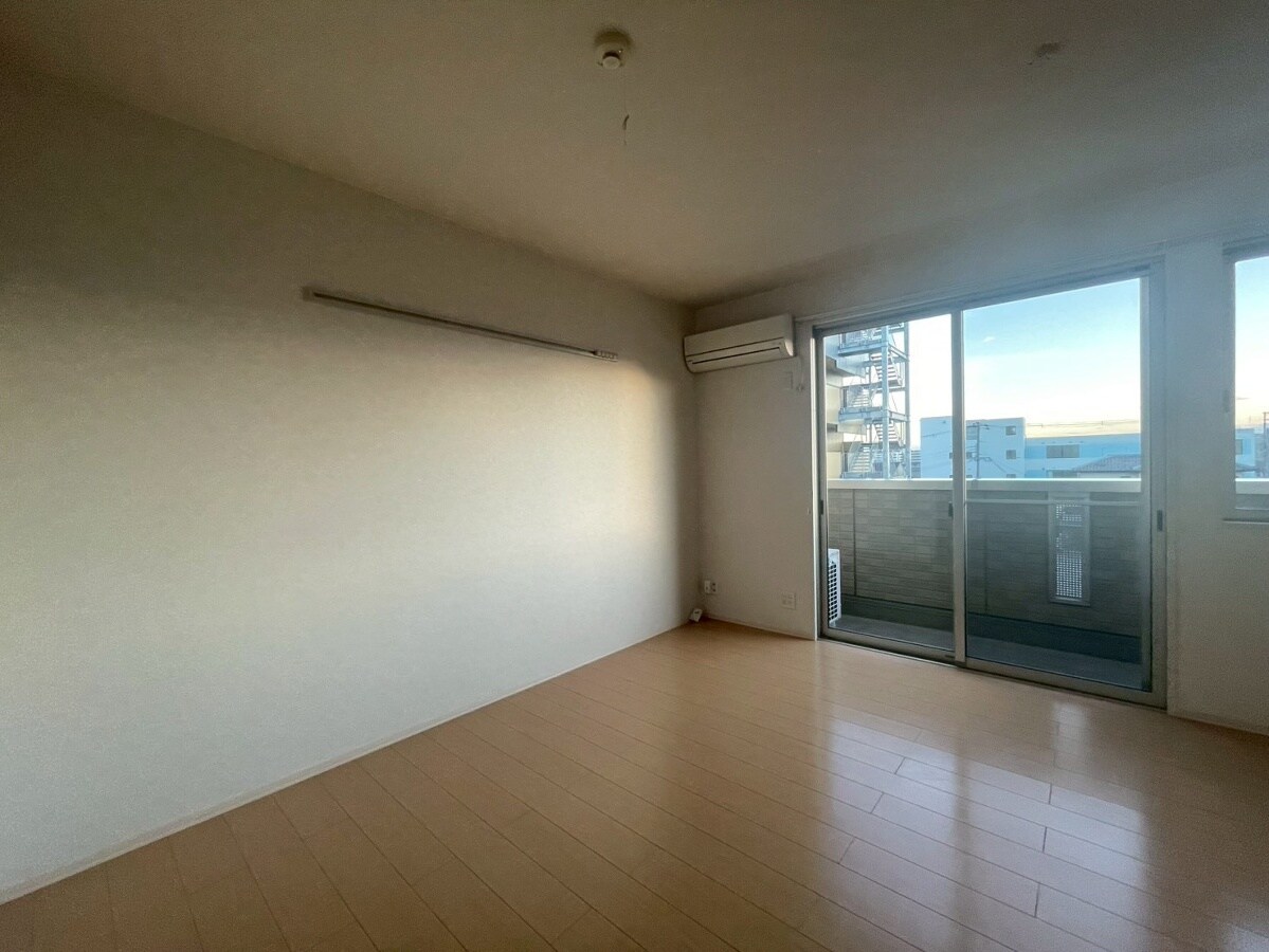 亀山駅 徒歩5分 3階の物件内観写真