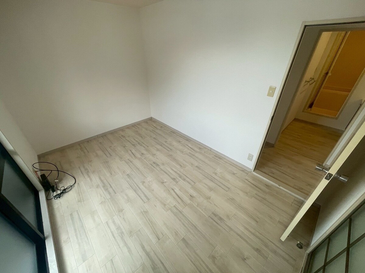 ウォームフロント岡田の物件内観写真