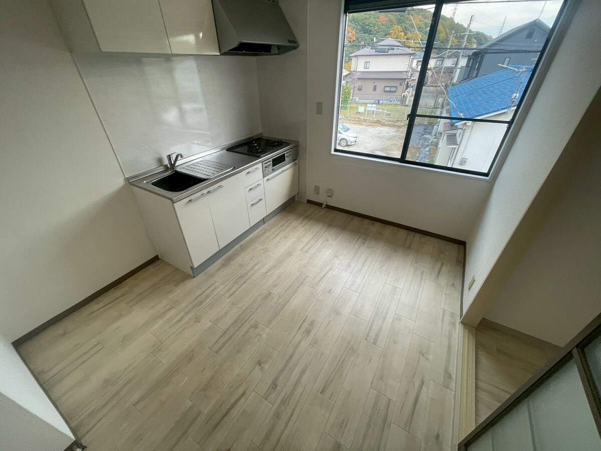 ウォームフロント岡田の物件内観写真