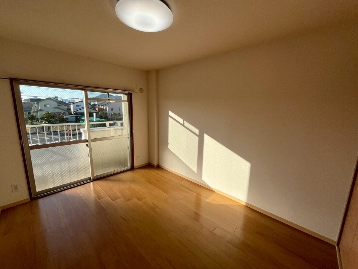 レジデンス英賀保の物件内観写真