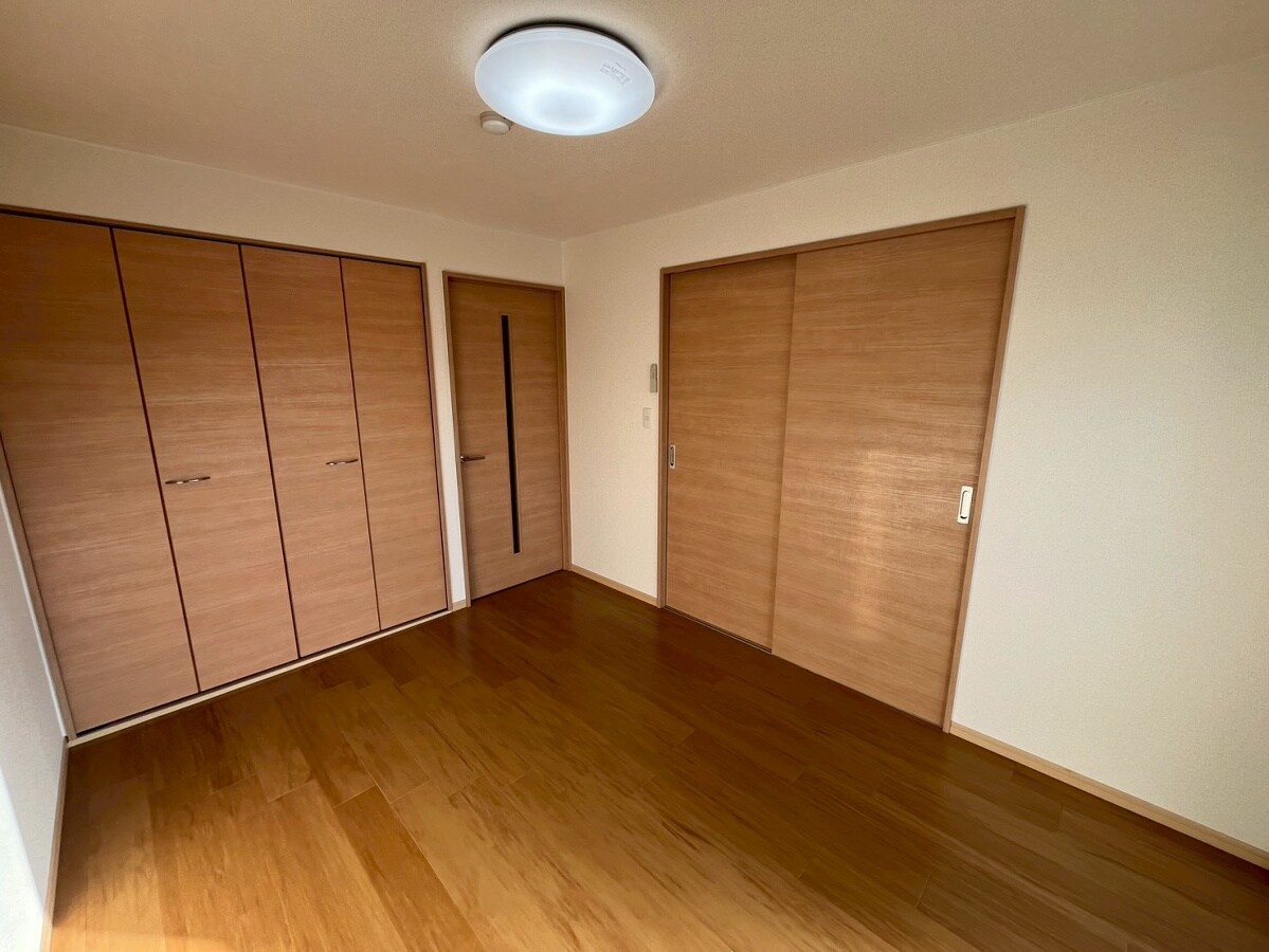 レジデンス英賀保の物件内観写真