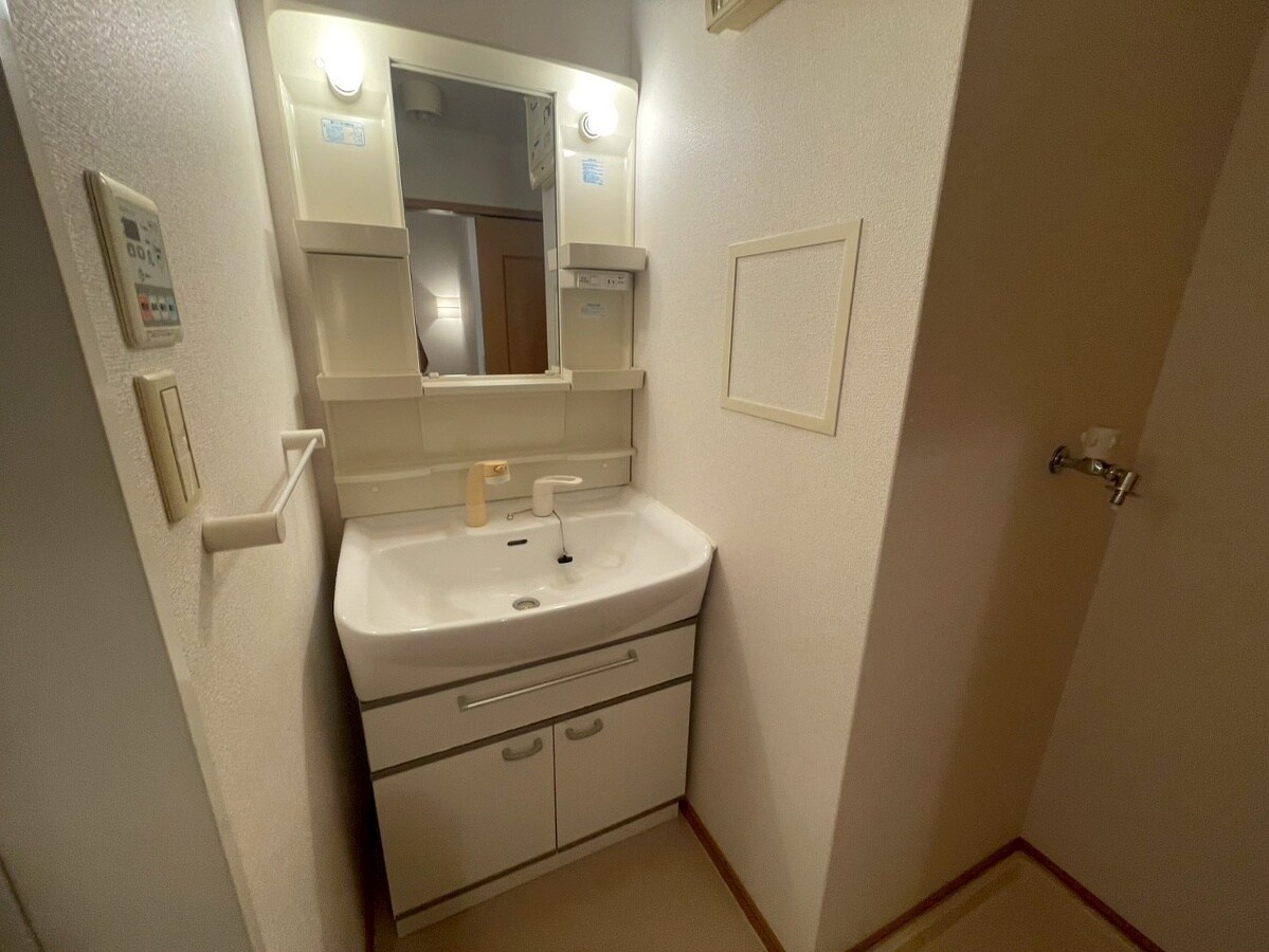 カレントコートⅠの物件内観写真